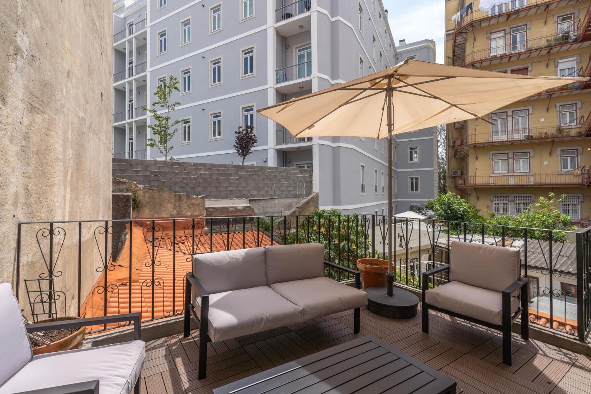 In Center With A Terrace, 317 Apartamento *
