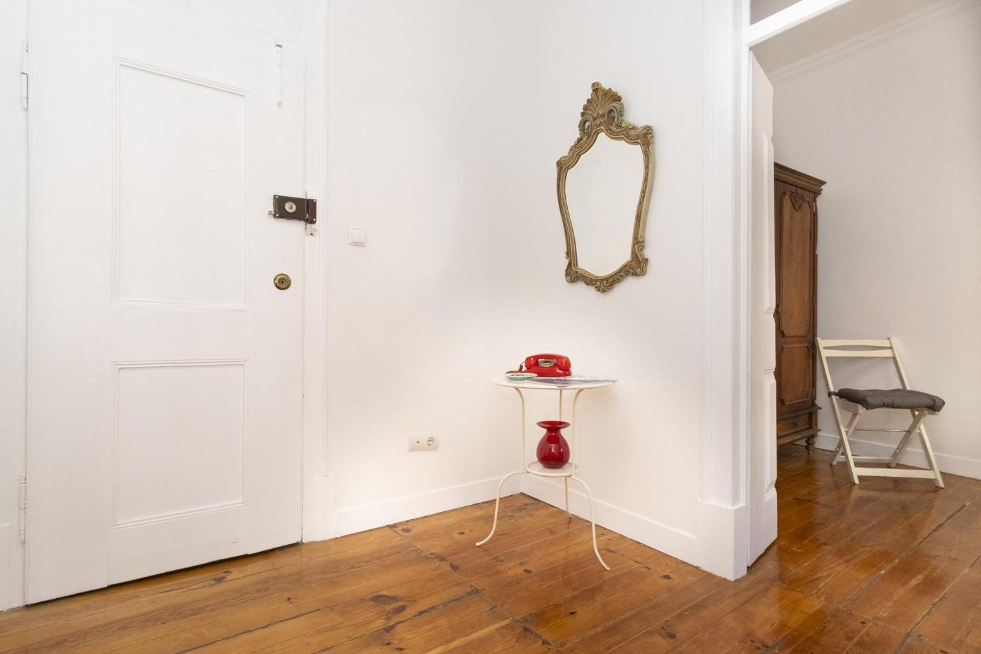 In Center With A Terrace, 317 Apartamento Lisboa